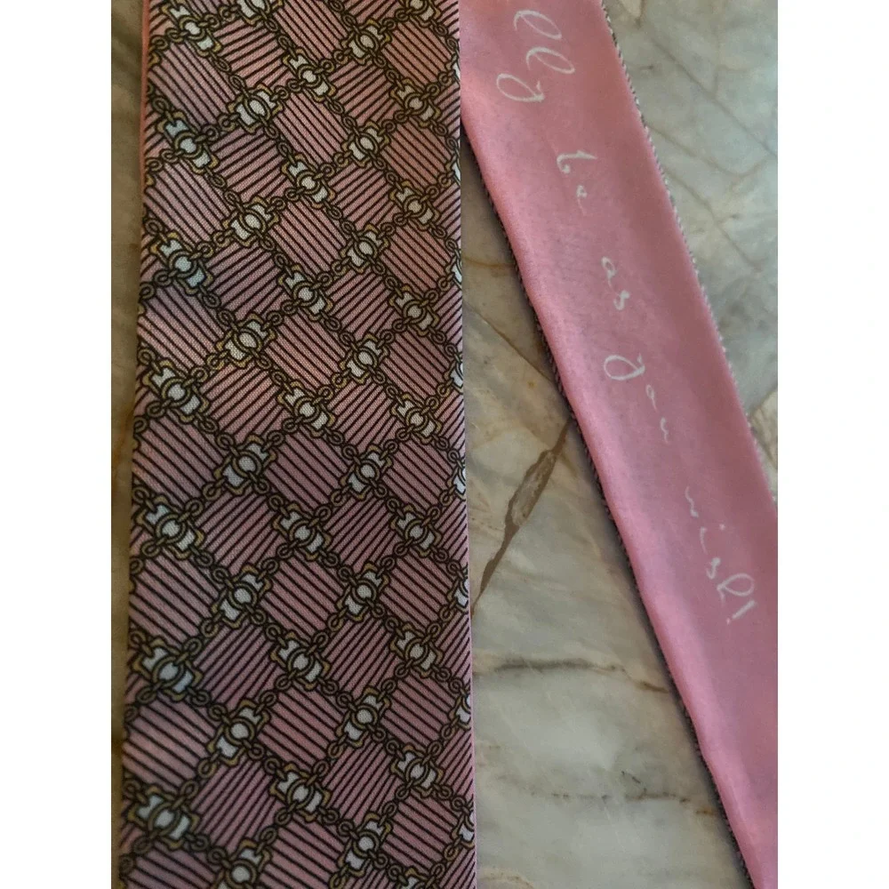 Pink Geometric Chain Link Silk Skinny Scarf Twilly‎ with Script Lettering